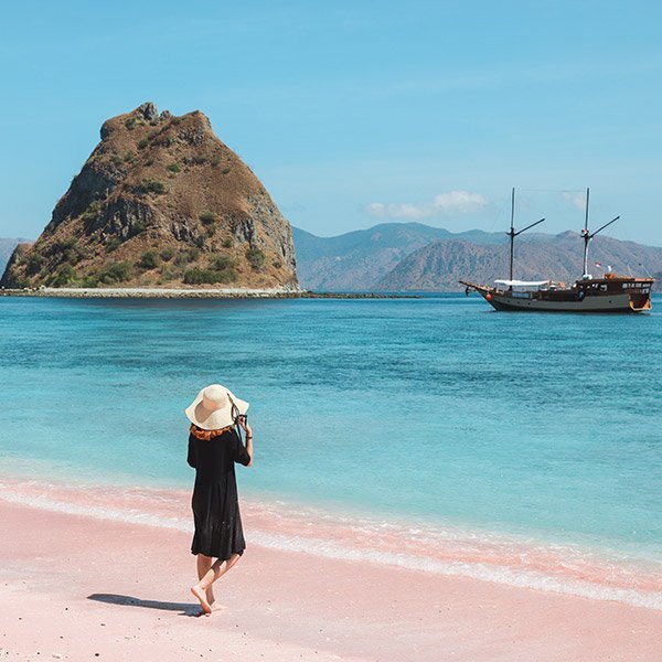 labuan-bajo-indonesia-2.jpg